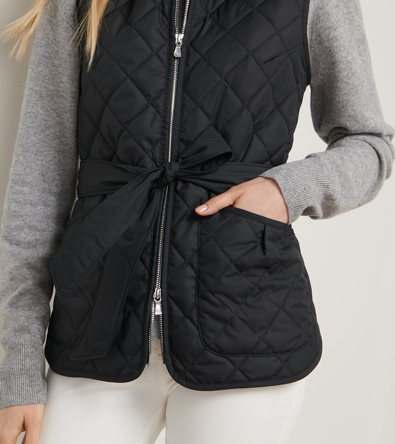 Scout Diamond Quilted Travel Vest 4 Scout Diamond Quilted Travel Vest