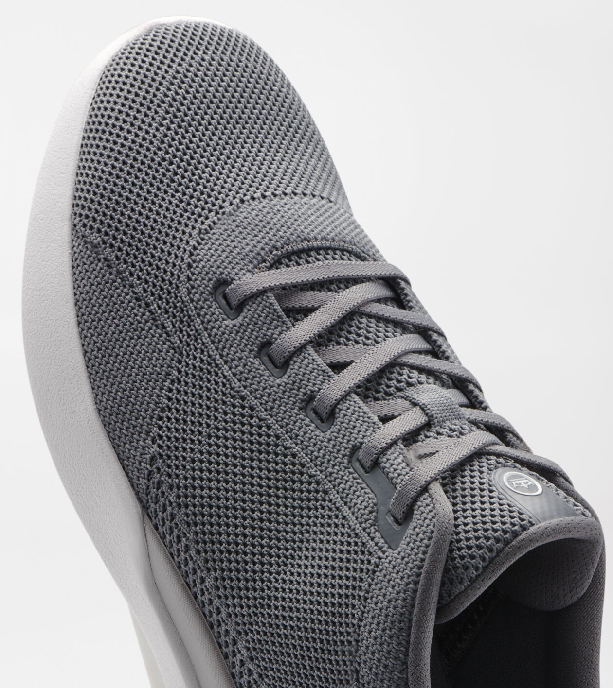 Glide V3 Sneaker 6 Glide V3 Sneaker
